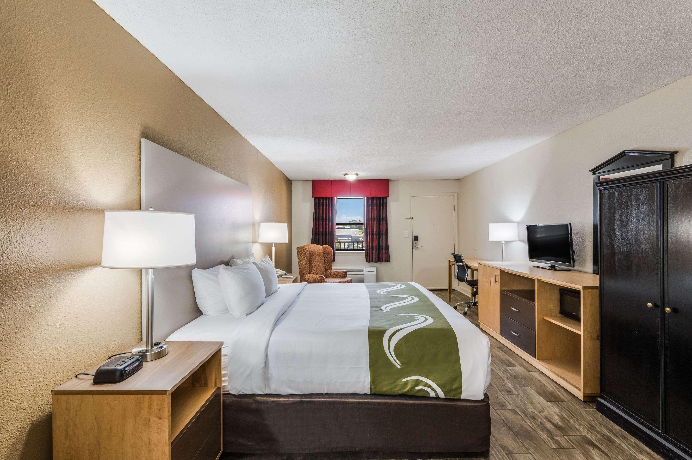 Quality Inn & Suites Hot Springs-Lake Hamilton Extérieur photo