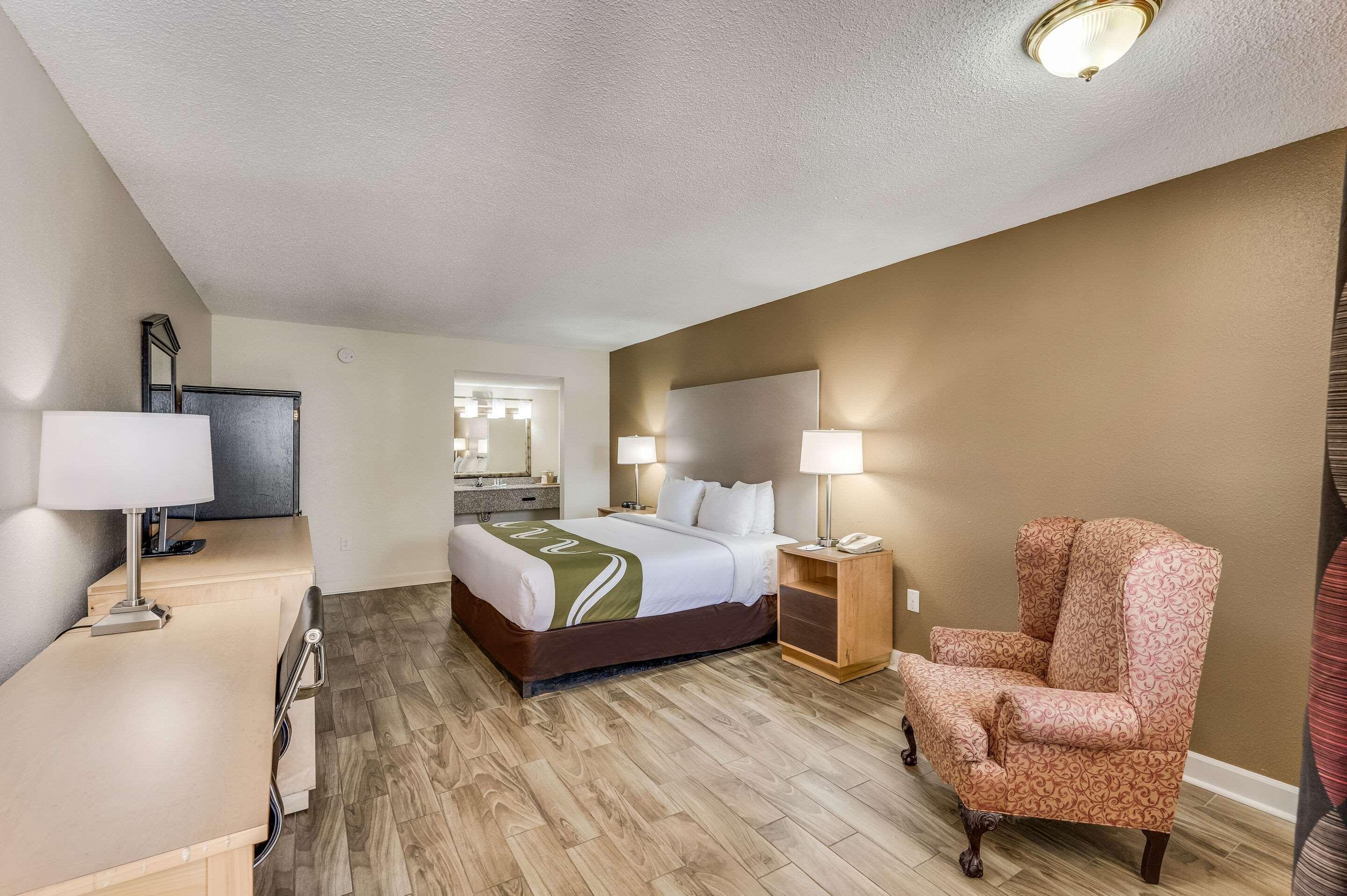 Quality Inn & Suites Hot Springs-Lake Hamilton Extérieur photo