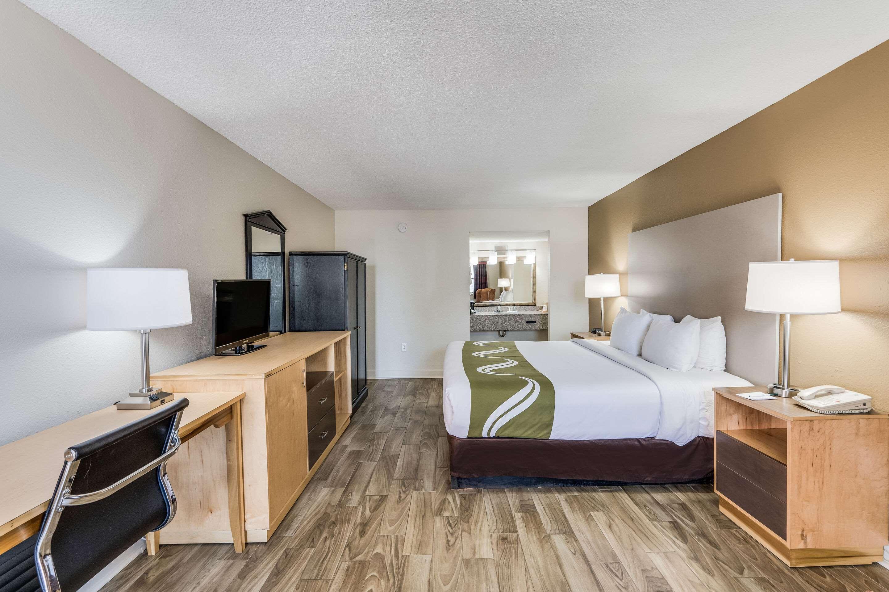 Quality Inn & Suites Hot Springs-Lake Hamilton Extérieur photo