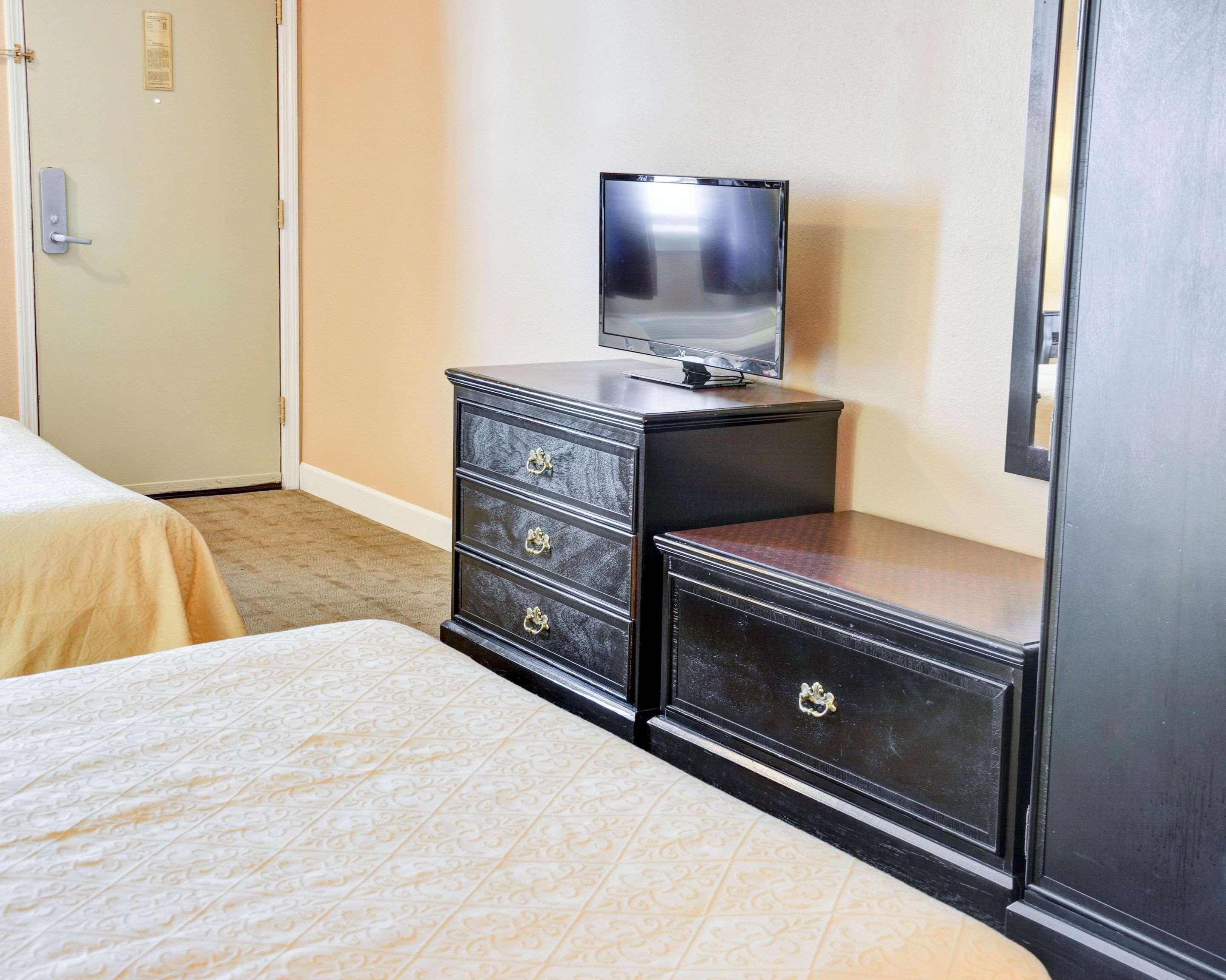 Quality Inn & Suites Hot Springs-Lake Hamilton Extérieur photo