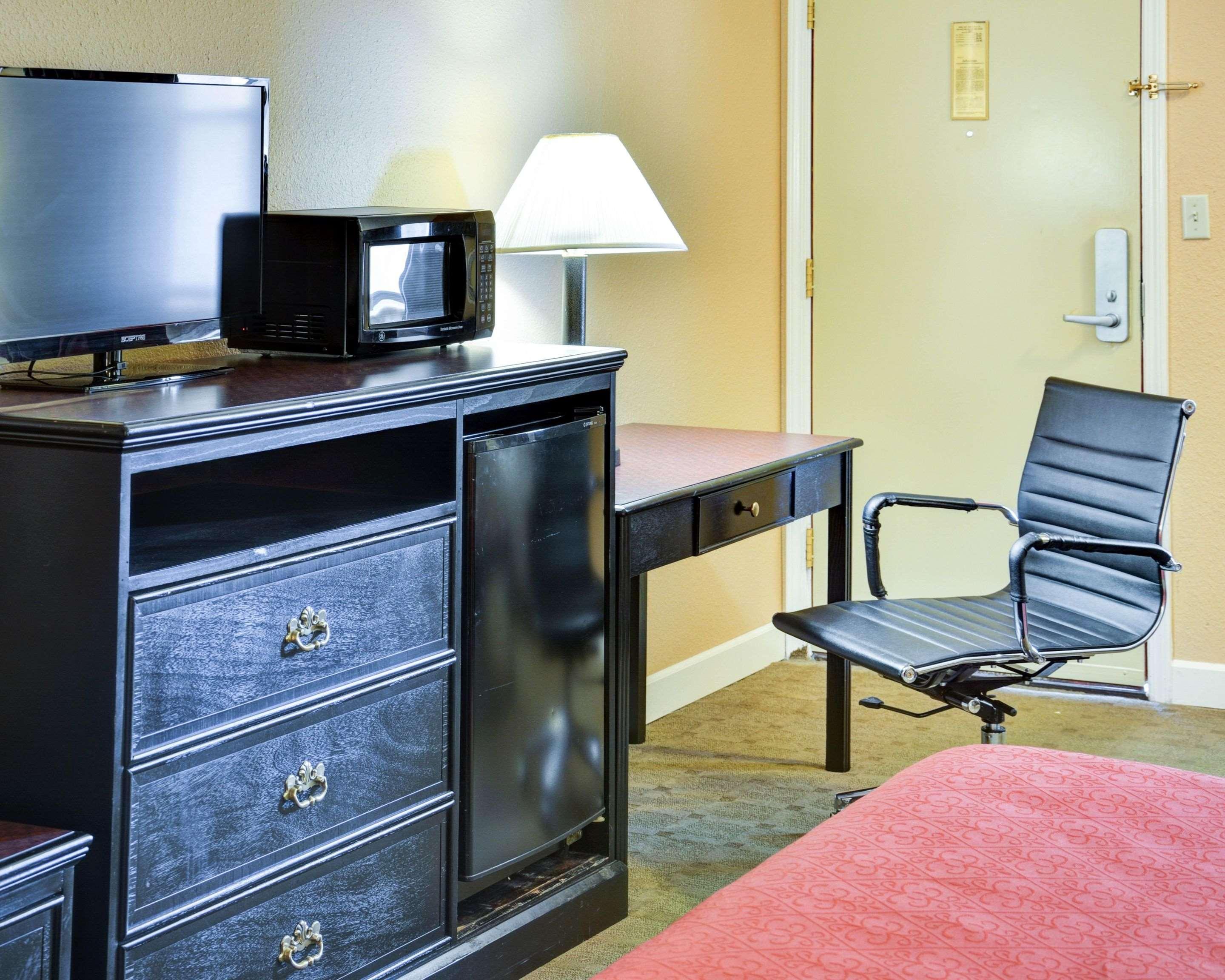 Quality Inn & Suites Hot Springs-Lake Hamilton Extérieur photo