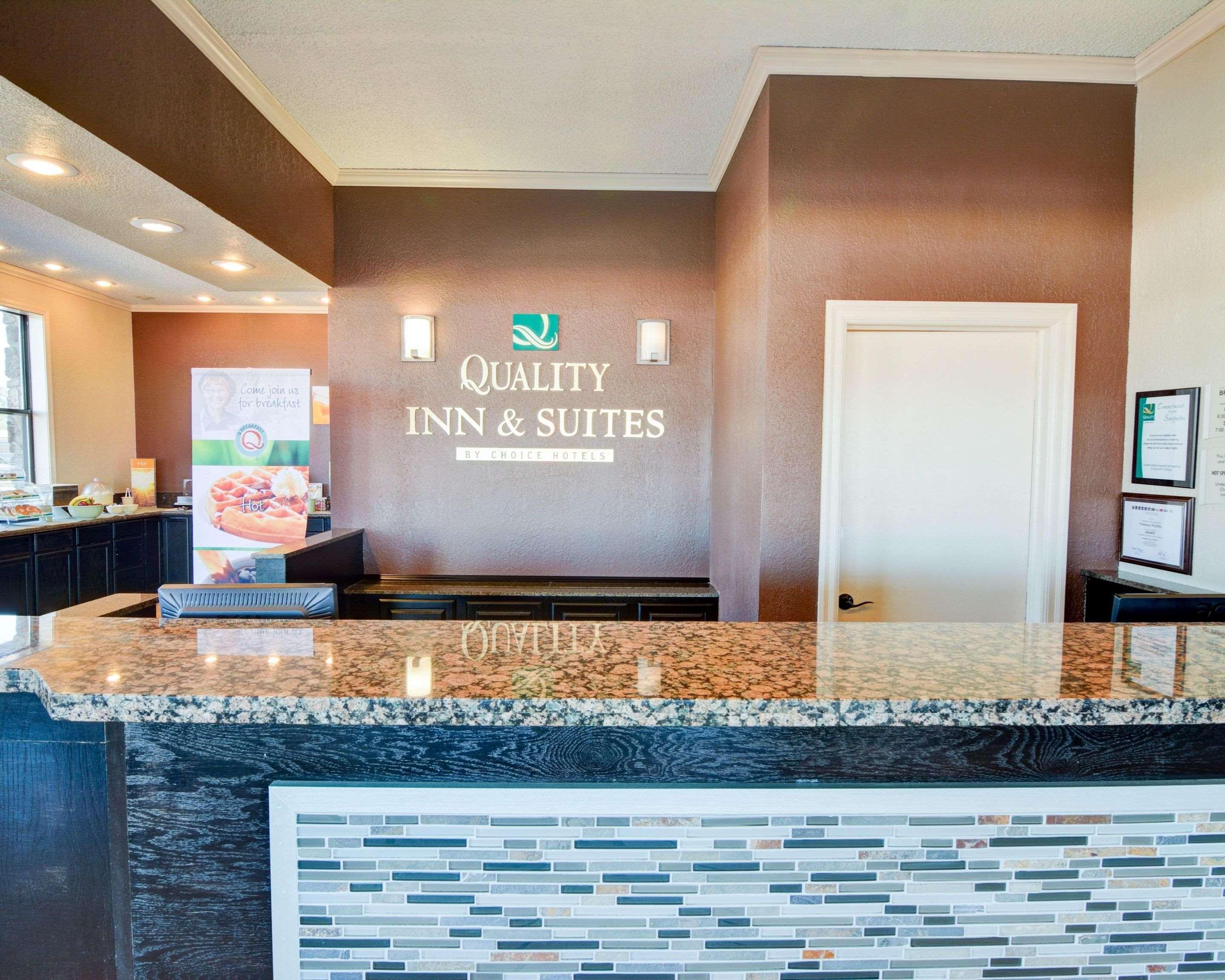Quality Inn & Suites Hot Springs-Lake Hamilton Extérieur photo