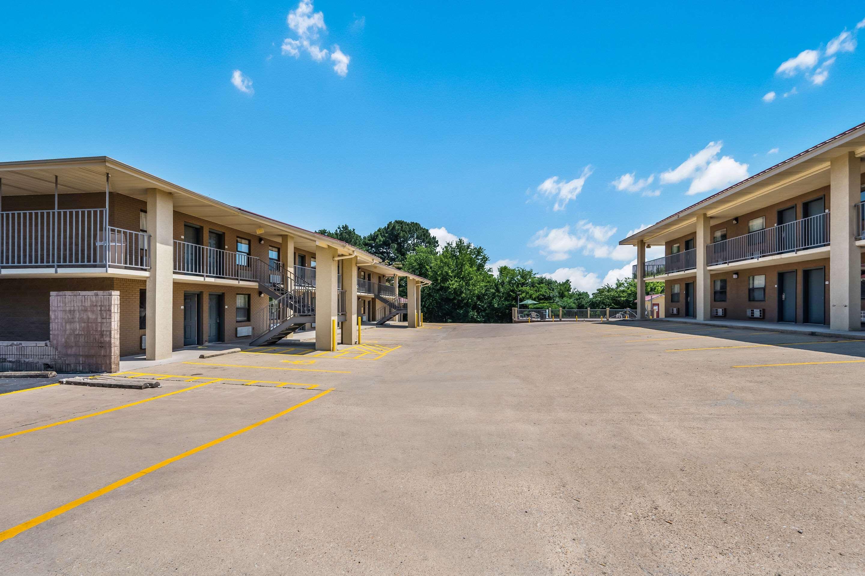 Quality Inn & Suites Hot Springs-Lake Hamilton Extérieur photo