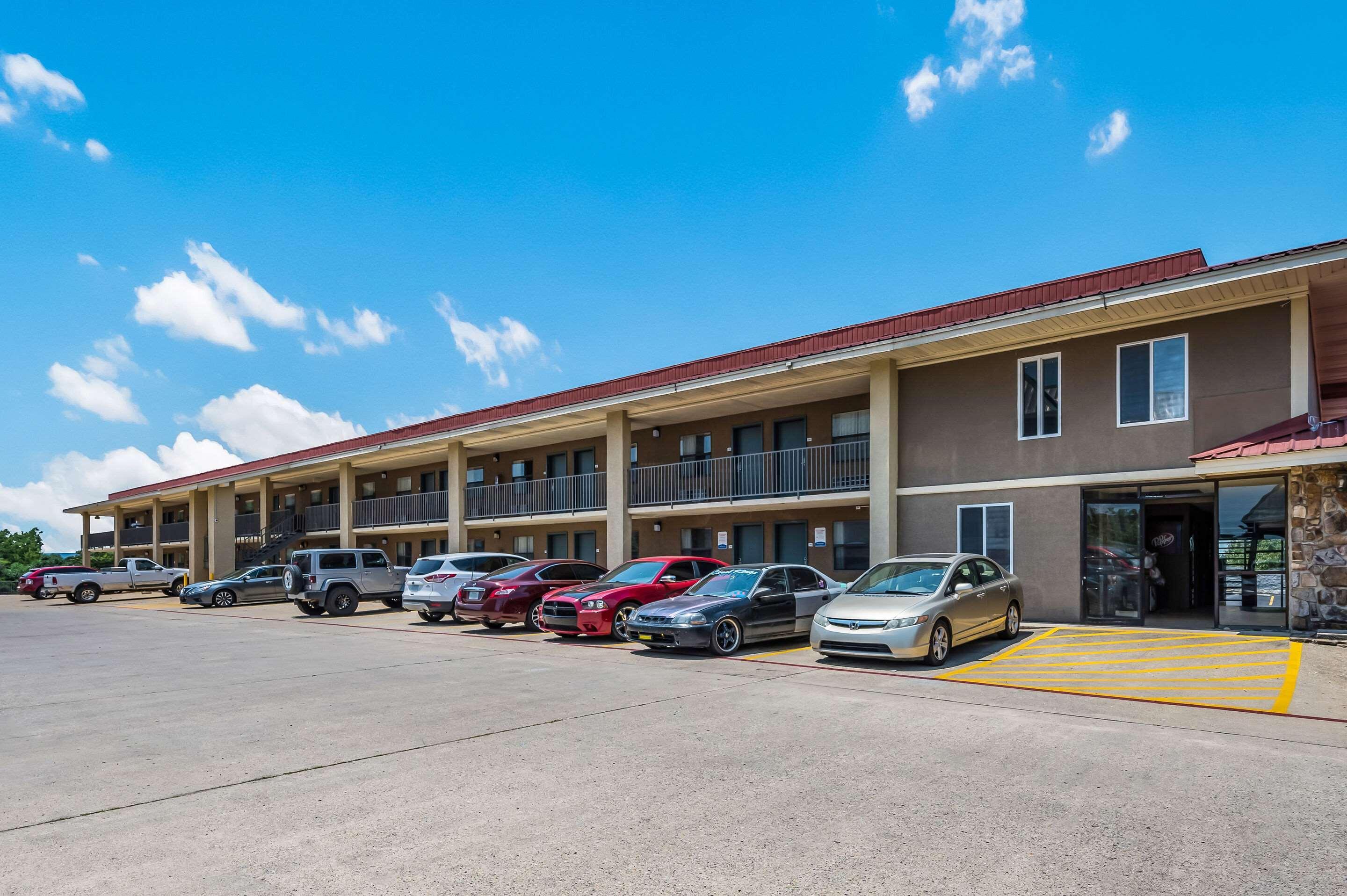 Quality Inn & Suites Hot Springs-Lake Hamilton Extérieur photo